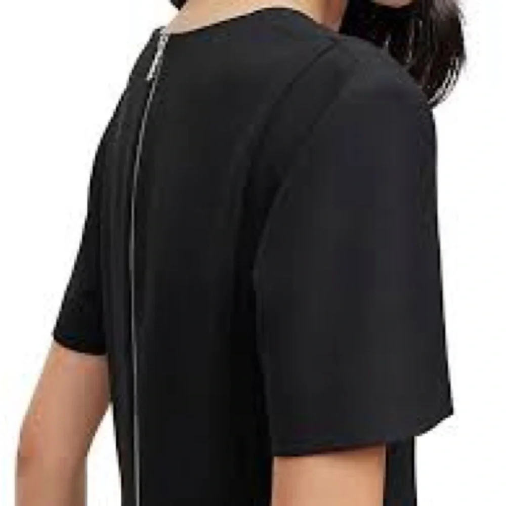 Aritzia t. babaton Blouse Sz XS Short Sleeve  Black EUC - Picture 2 of 13